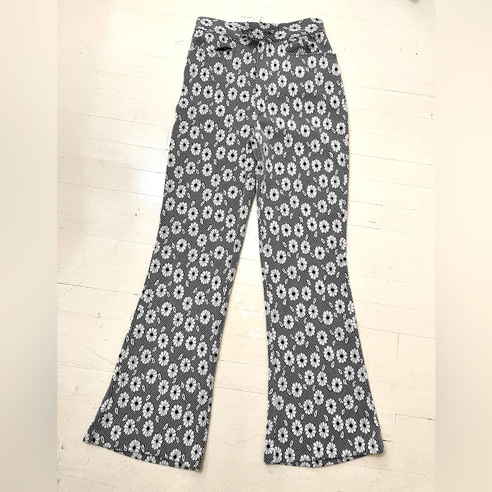 Vintage 70’s inspired Y2K flared pants